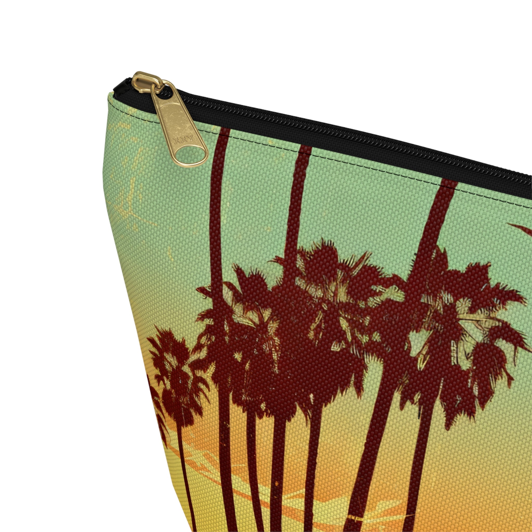 " The Californian" Accessory Pouch w T-bottom - Black and White