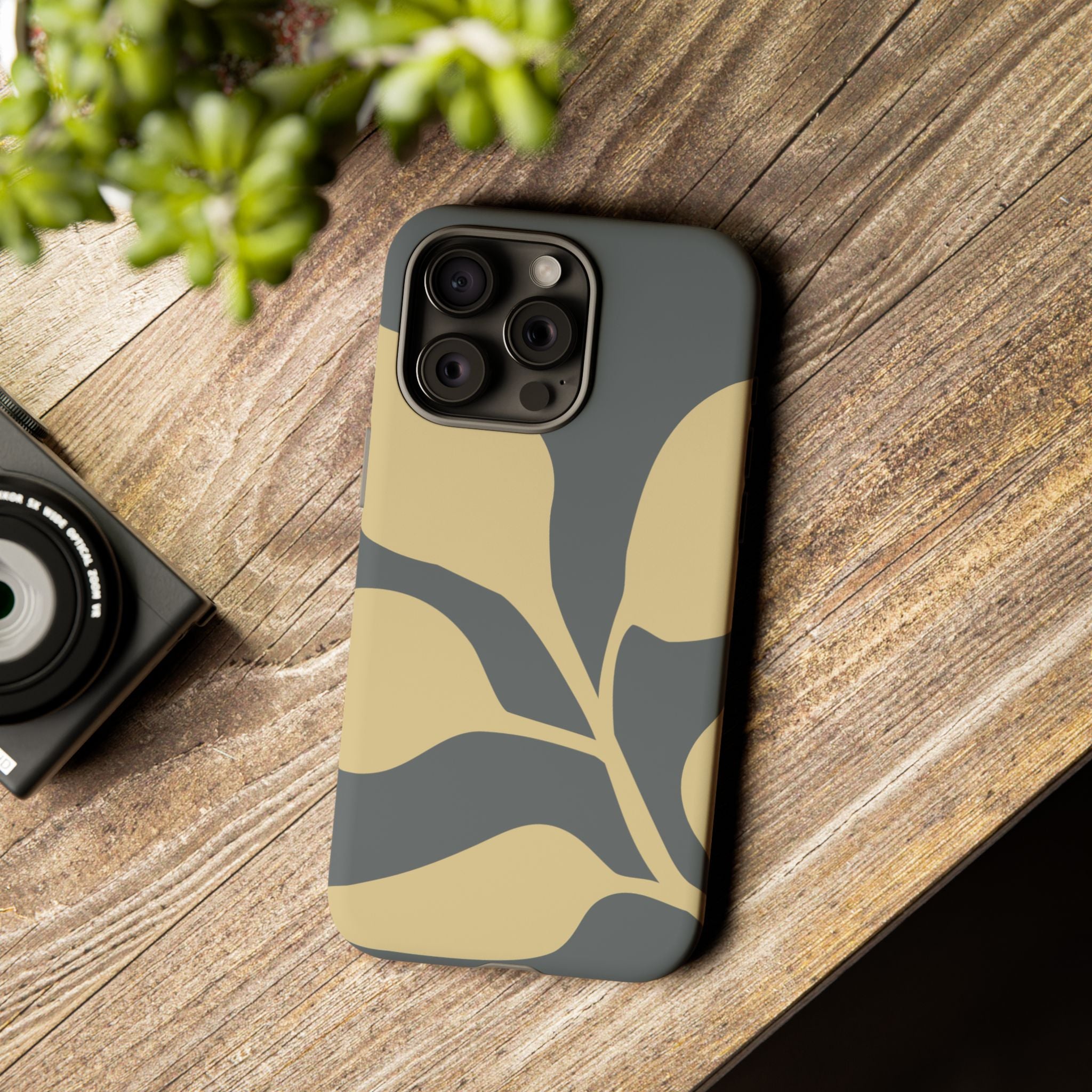 "lau" Phone Case